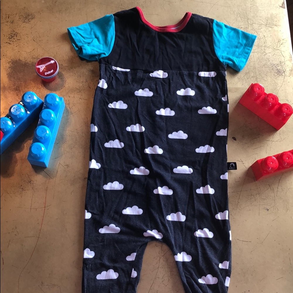 The sweetest romper from RAGS, size 18-24m!